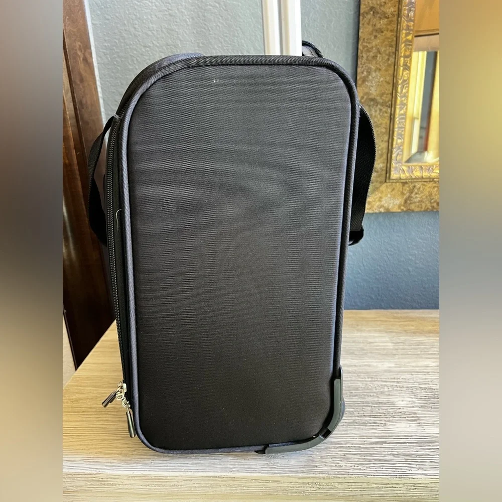 Samsonite Black Compact Rolling Bag